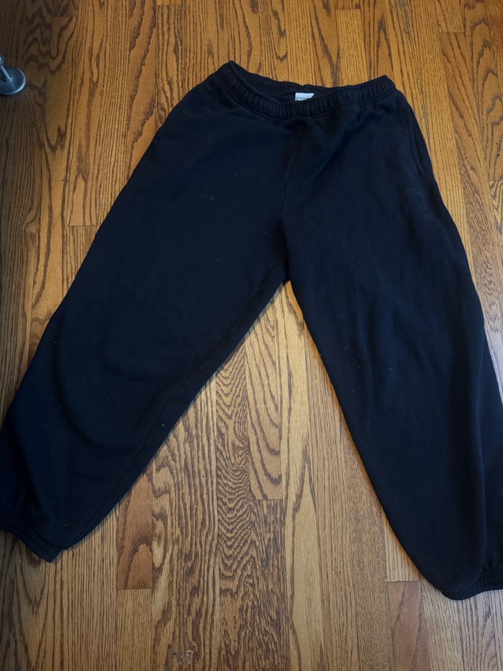Aritzia Women’s Black Jogger Sweatpants